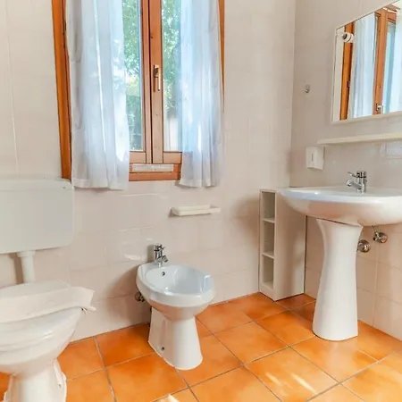 Villa Mare 2 *